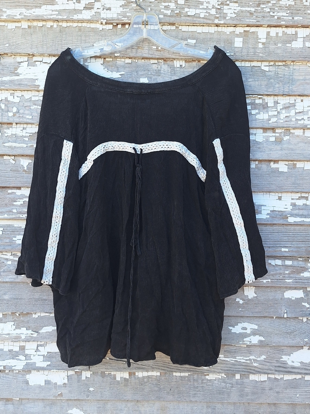 POL Black Button-Front Blouse with White Crochet Panels Size Small - Picture 4 of 6